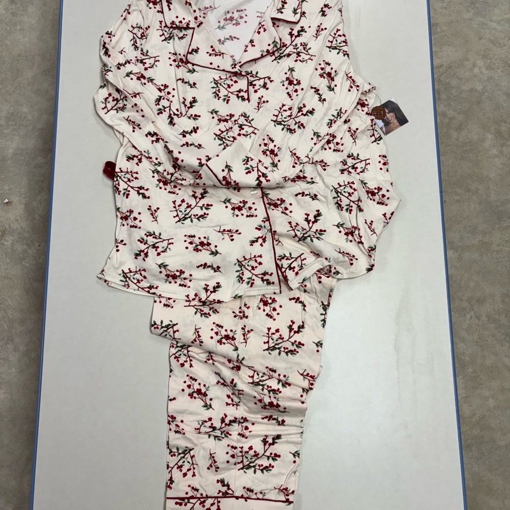 Thalia Sodi Pajama Set - Red and White Floral